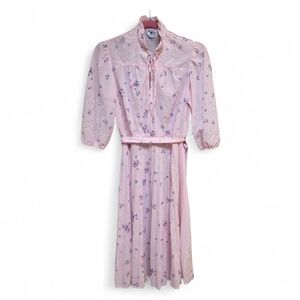 Vintage 1970s Pink Floral  Dress Career Miss by Carla Jane